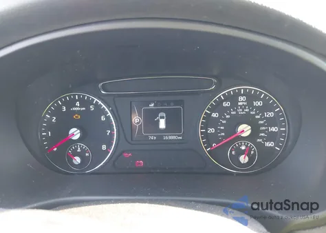 2016 Kia Sorento 3.3L Lx из США, поврежденный, VIN 5XYPG4A5XGG034351